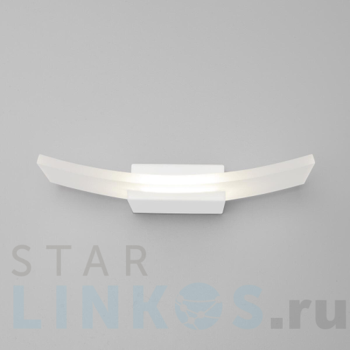 Купить с доставкой Настенный светодиодный светильник Eurosvet Share 40152/1 Led белый в Туле
