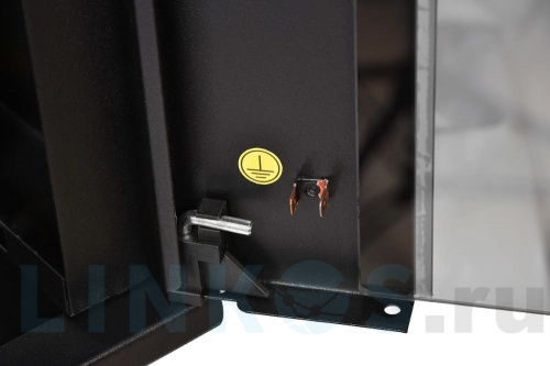 Купить Телекоммуникационный шкаф ЦМО ШРН-Э-6.500-9005 за 10 920 руб. в Туле фото 3 Купить с доставкой Телекоммуникационный шкаф ЦМО ШРН-Э-6.500-9005 в Туле фото 3