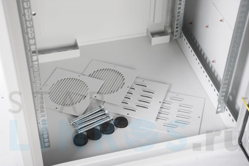 Купить Телекоммуникационный шкаф ЦМО ШРН-А-15.520 за 27 720 руб. в Туле фото 2 Купить с доставкой Телекоммуникационный шкаф ЦМО ШРН-А-15.520 в Туле фото 2